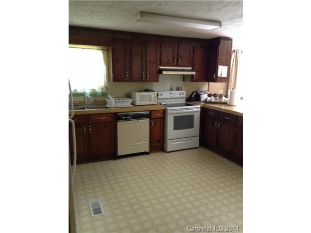 306 Electra Ln, Stanley, NC 28164 photo 4