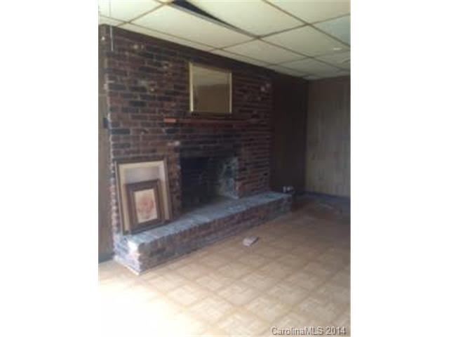 19714 School St, Cornelius, NC 28031 photo 5