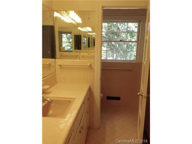 407 Robin Dr, Monroe, NC 28112 photo 10