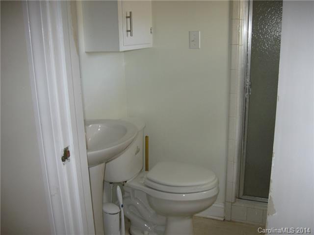 208 9th Ave, Conover, NC 28613 photo 8