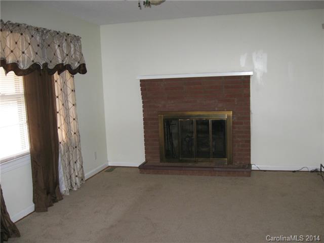 208 9th Ave, Conover, NC 28613 photo 7