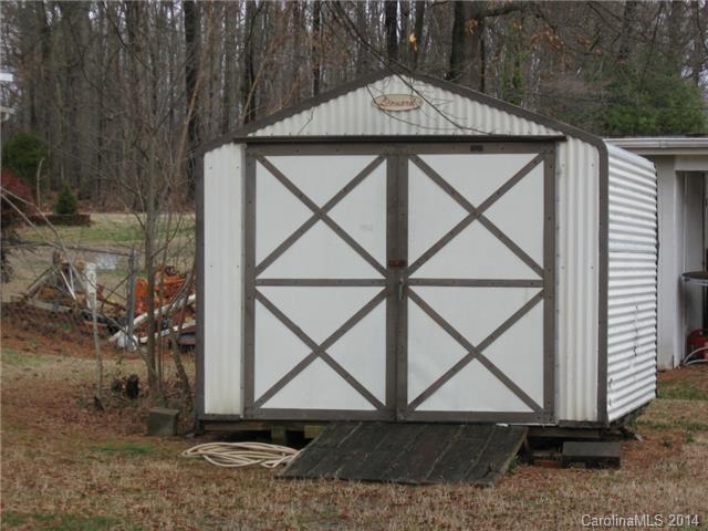 208 9th Ave, Conover, NC 28613 photo 4