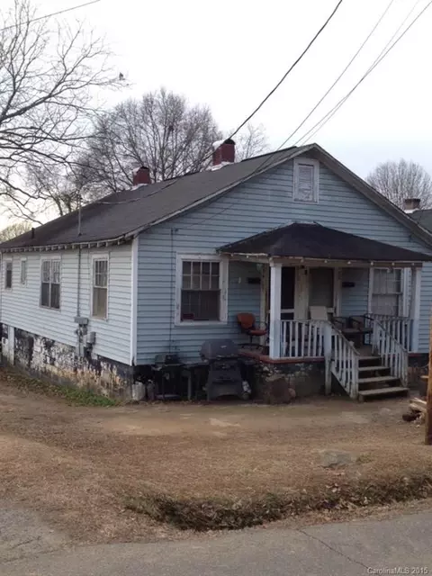 732 Pine St, Lincolnton, NC 28092 photo 1