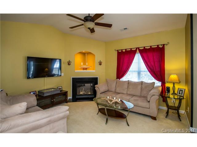 9168 Glenashley Dr, Cornelius, NC 28031 photo 5