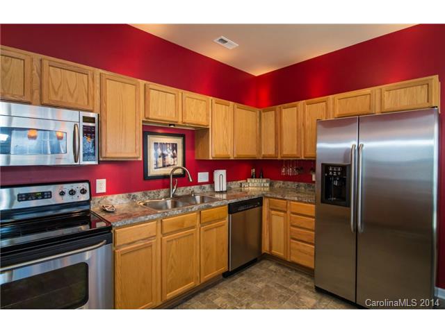 9168 Glenashley Dr, Cornelius, NC 28031 photo 10
