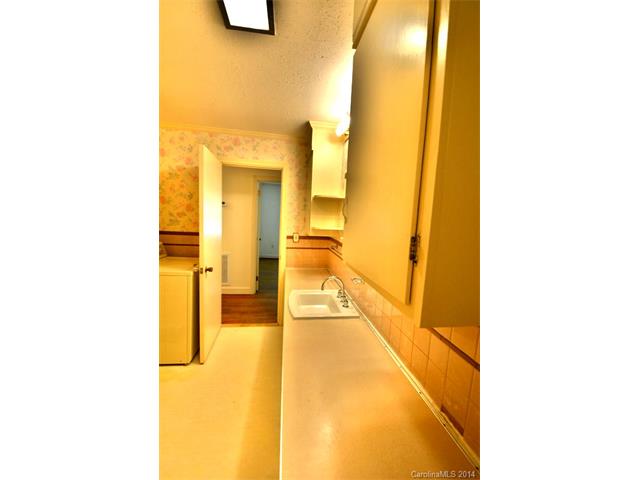 918 Forest Dr, Lancaster, SC 29720 photo 7