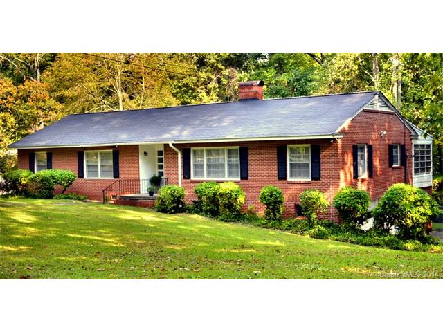 918 Forest Dr, Lancaster, SC 29720 photo 1