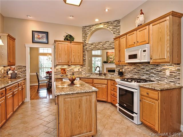 20332 Cathedral Oaks Dr, Cornelius, NC 28031 photo 7