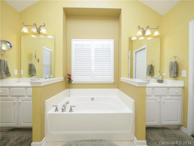 1334 Rolling Hills Ct, Concord, NC 28025 photo 10
