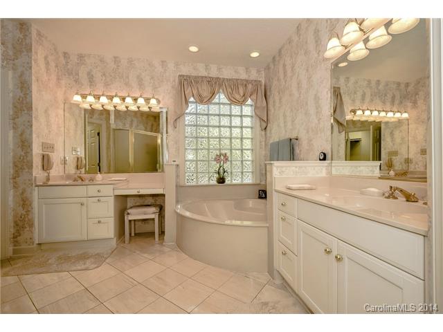 20336 Havenview Dr, Cornelius, NC 28031 photo 14