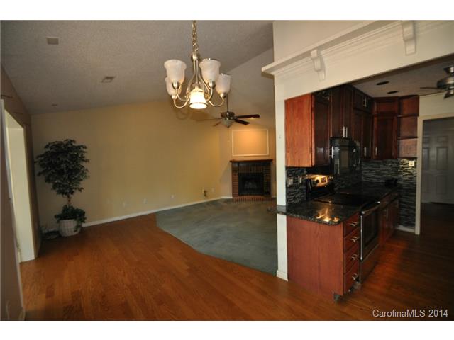 13803 Dansington Ct, Pineville, NC 28134 photo 10