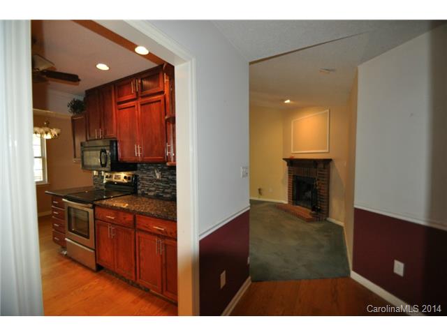 13803 Dansington Ct, Pineville, NC 28134 photo 5