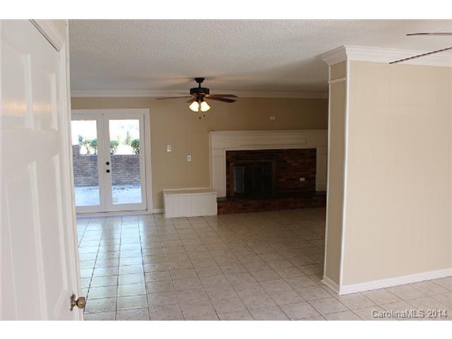 2251 Watts Dr, Lancaster, SC 29720 photo 3