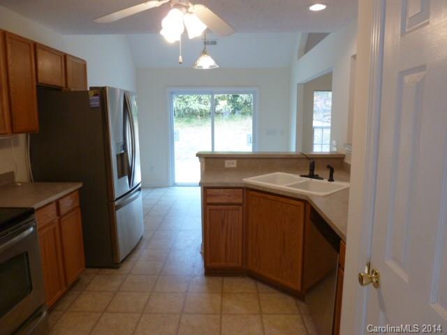 1208 Kent Dr, Lancaster, SC 29720 photo 10