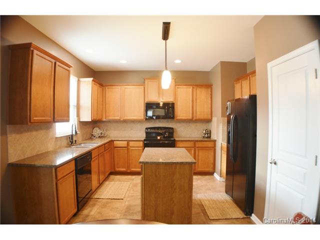 3309 Brackhill St, Davidson, NC 28036 photo 3
