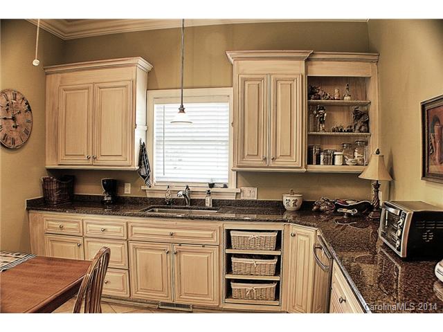 112 7th St, Cramerton, NC 28032 photo 5