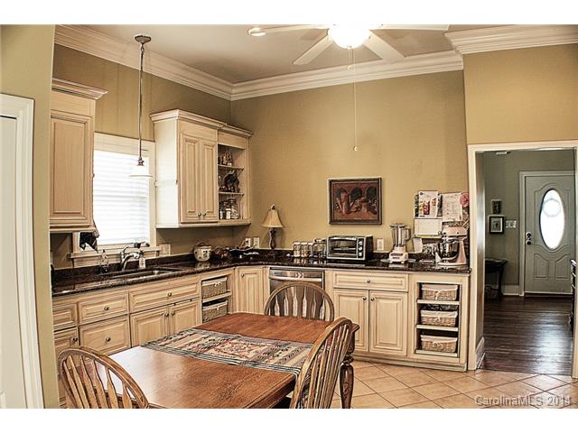 112 7th St, Cramerton, NC 28032 photo 4