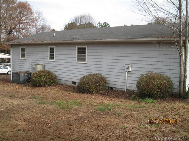 2347 Lass St, Lancaster, SC 29720 photo 2