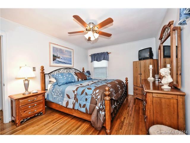 5420 Farmbrook Dr, Charlotte, NC 28210 photo 7