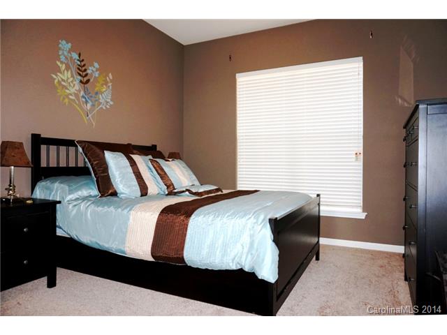 20718 Waters Edge Ct, Cornelius, NC 28031 photo 12