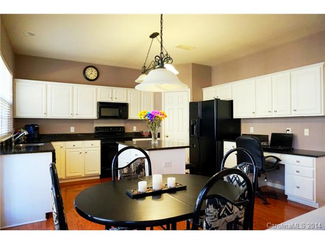 20718 Waters Edge Ct, Cornelius, NC 28031 photo 10