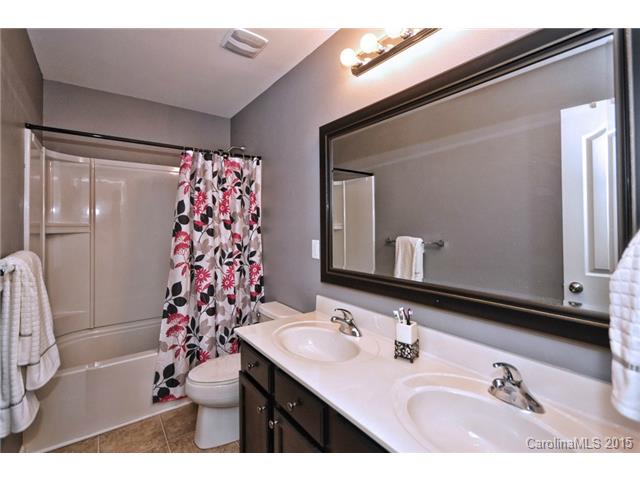 1402 River Run Rd, Lowell, NC 28098 photo 22