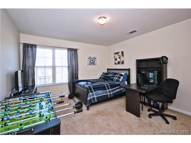 1402 River Run Rd, Lowell, NC 28098 photo 19
