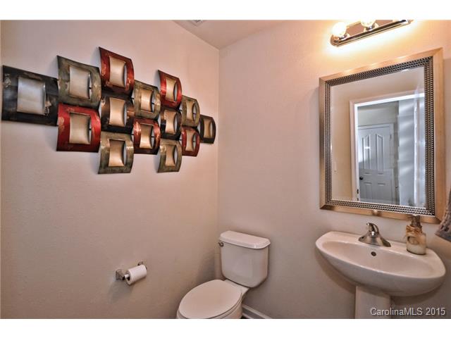 1402 River Run Rd, Lowell, NC 28098 photo 12