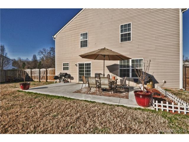 1402 River Run Rd, Lowell, NC 28098 photo 25