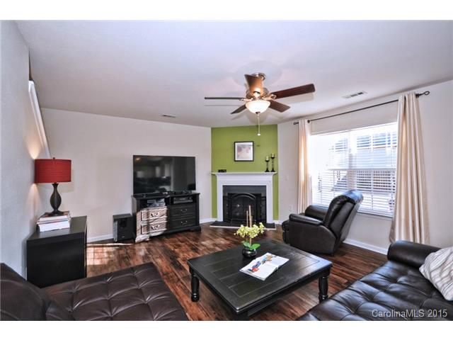 1402 River Run Rd, Lowell, NC 28098 photo 11