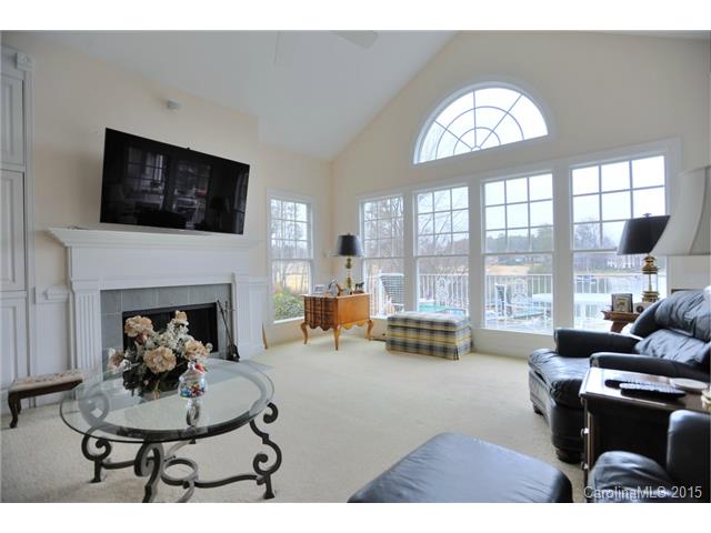 17511 Springwinds Dr, Cornelius, NC 28031 photo 3