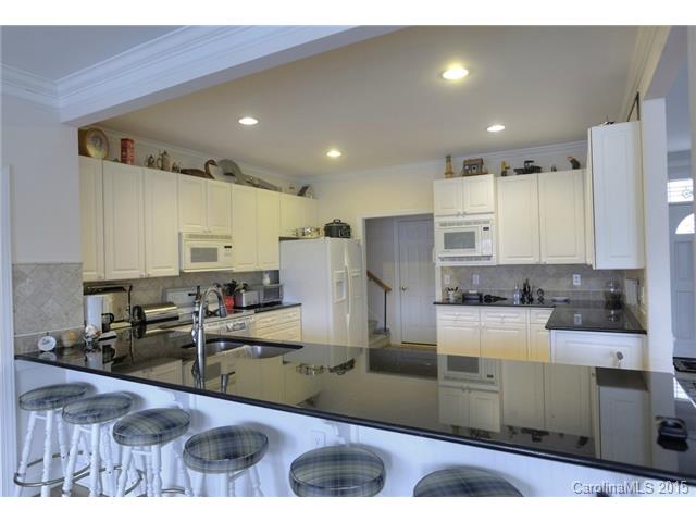 17511 Springwinds Dr, Cornelius, NC 28031 photo 8