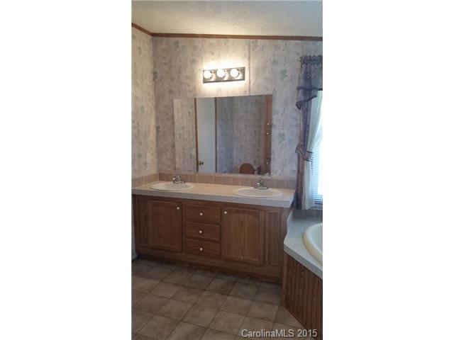 197 Olin Loop, Olin, NC 28660 photo 9