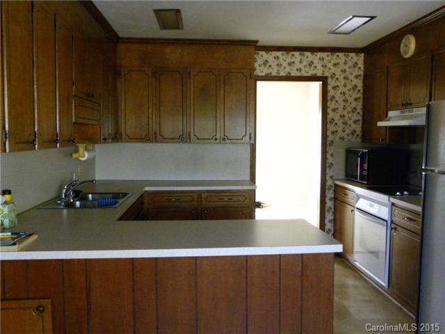 2002 Shamrock Ave, Lancaster, SC 29720 photo 9