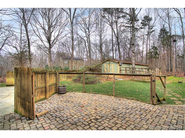 409 Devonport Dr, Matthews, NC 28104 photo 4