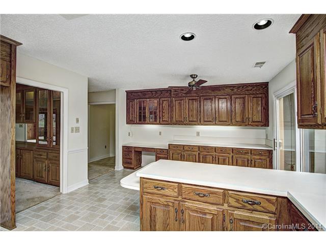 409 Devonport Dr, Matthews, NC 28104 photo 12