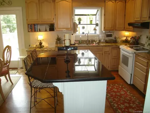 460 Phil Dr, Clover, SC 29710 photo 9
