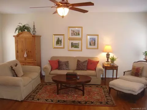 460 Phil Dr, Clover, SC 29710 photo 3