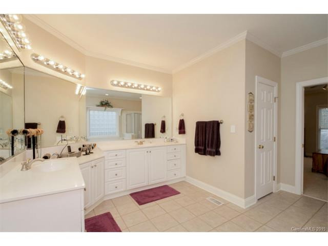 6601 Fox Ridge Cir, Davidson, NC 28036 photo 18
