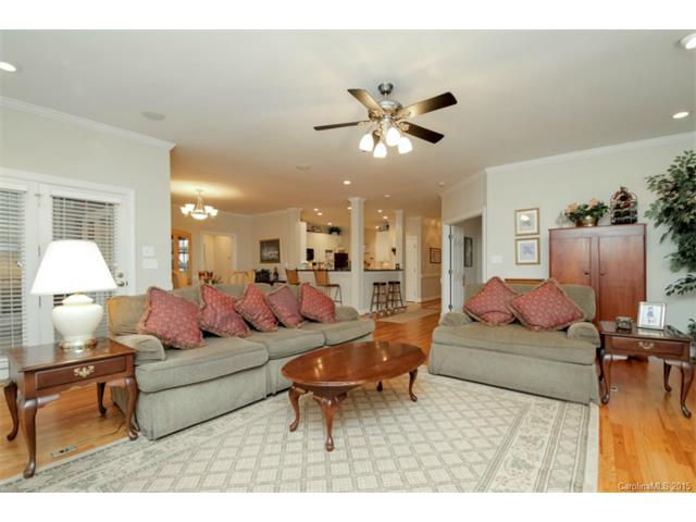 6601 Fox Ridge Cir, Davidson, NC 28036 photo 15