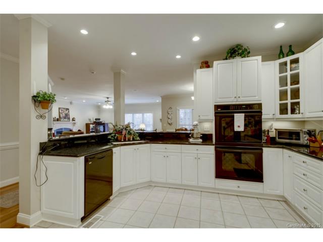 6601 Fox Ridge Cir, Davidson, NC 28036 photo 9
