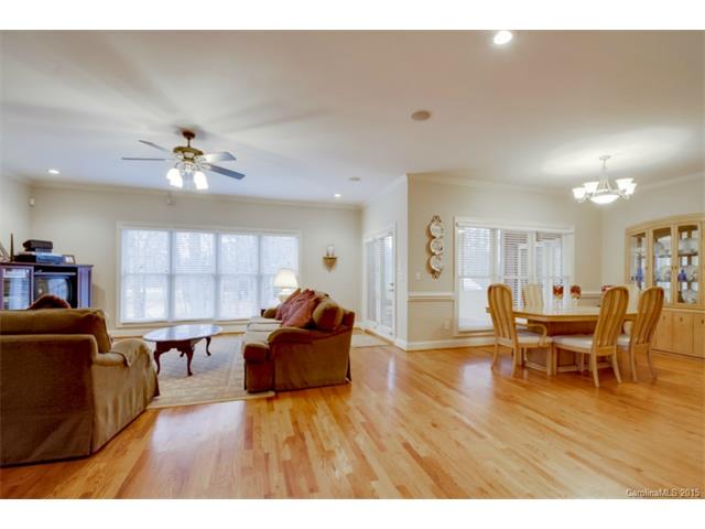 6601 Fox Ridge Cir, Davidson, NC 28036 photo 14