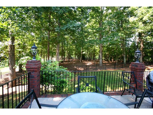 6601 Fox Ridge Cir, Davidson, NC 28036 photo 6