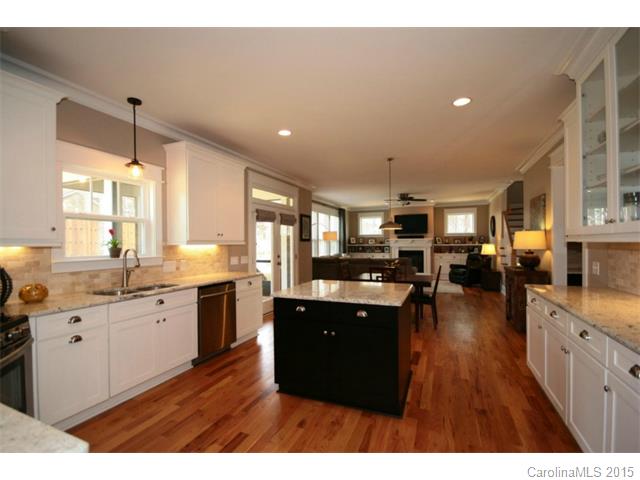 20912 Island Forest Dr, Cornelius, NC 28031 photo 10