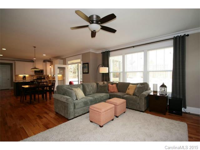 20912 Island Forest Dr, Cornelius, NC 28031 photo 4
