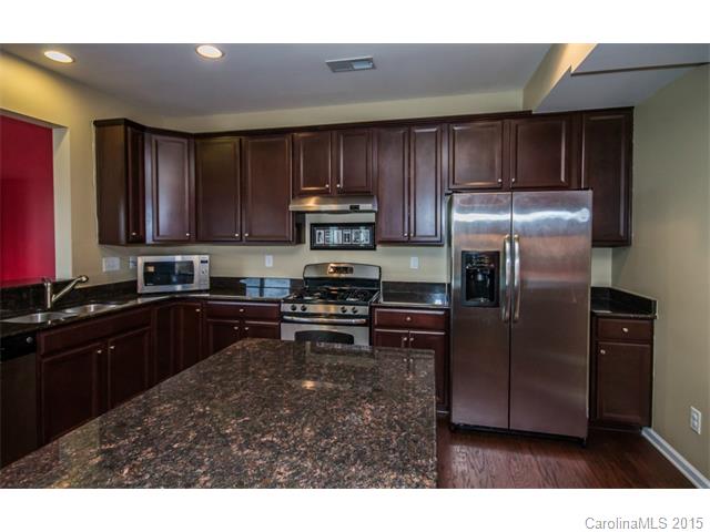 3286 Streamside Dr, Davidson, NC 28036 photo 9