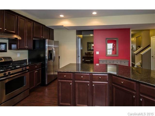 3286 Streamside Dr, Davidson, NC 28036 photo 10