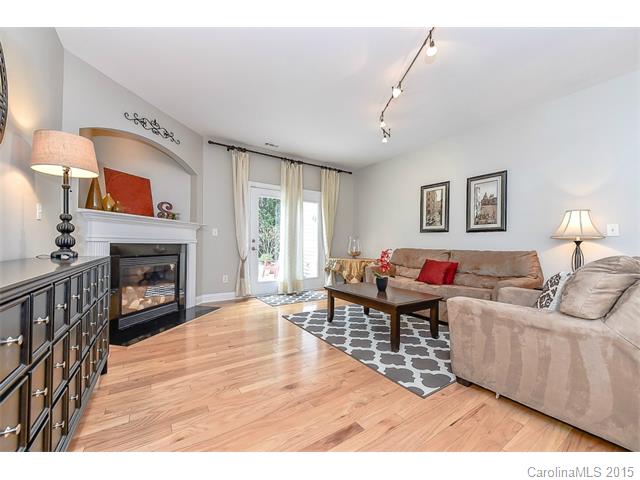 19129 Celestine Ln, Cornelius, NC 28031 photo 6