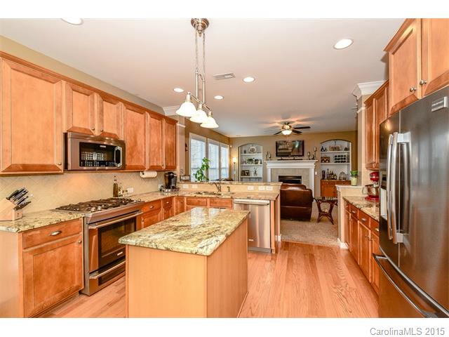 17825 Overland Forest Dr, Cornelius, NC 28031 photo 12