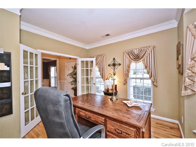 574 Lansfaire Ave, Concord, NC 28027 photo 3